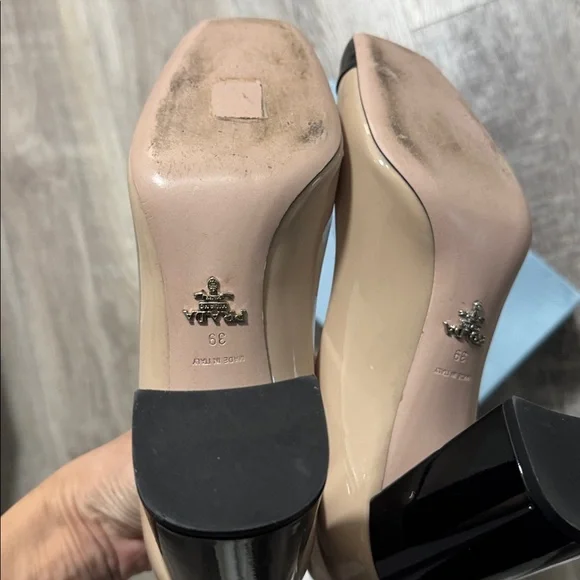 Vintage Prada Navy Patent Leather Block Heel 39 PRISTINE ASO Carolyn Bessette - Picture 9 of 12